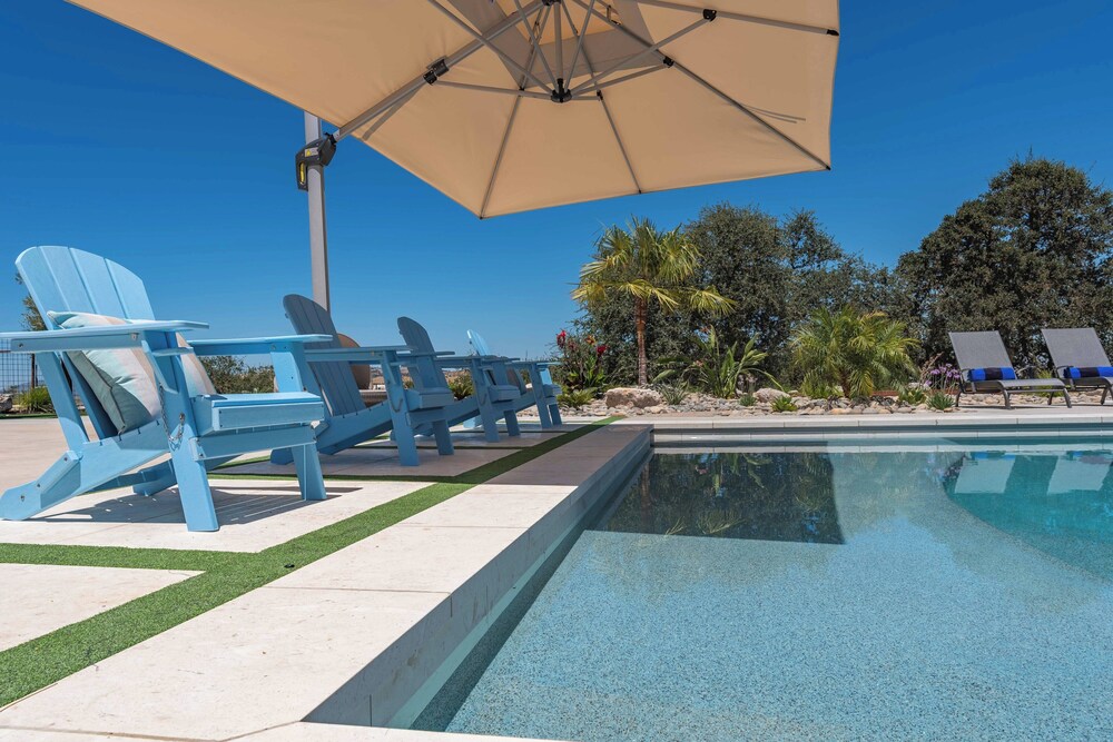 Blue Oak Oasis