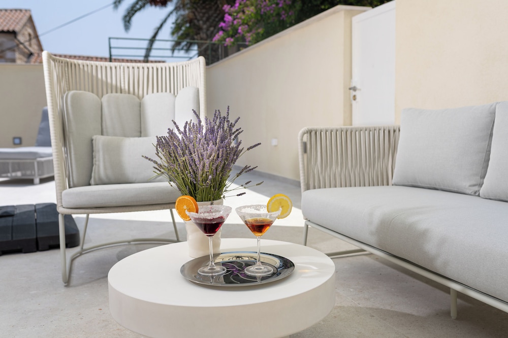 Villa Maja Aurelia in the Centre- Romantic studio apartment