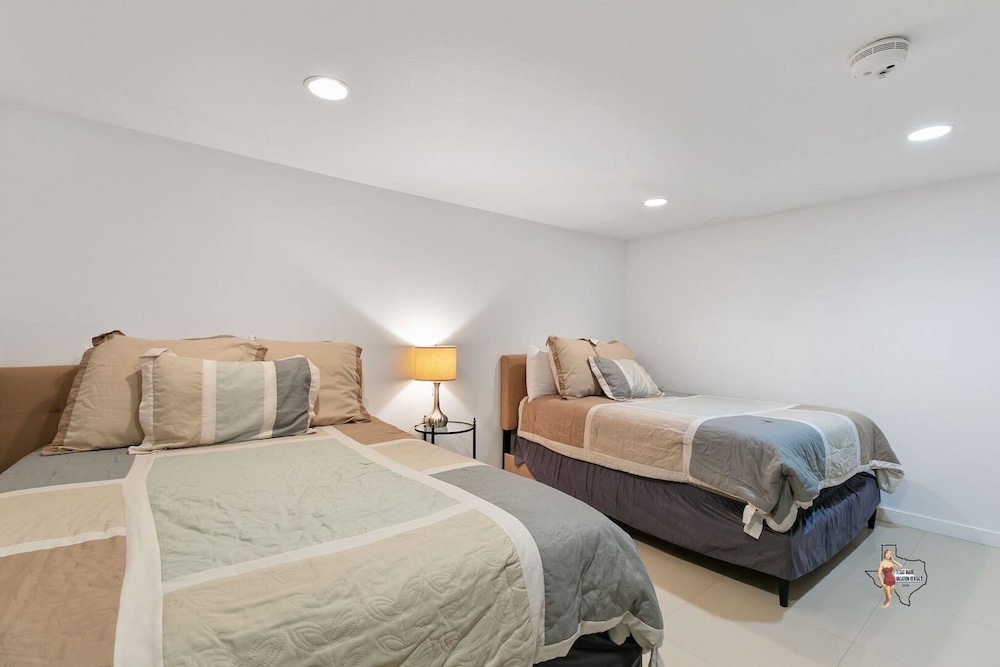 Bahia Mar Solare Resort Condos