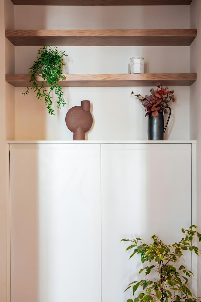 Stunning Studio Apartment, Moments From Earls Court Station