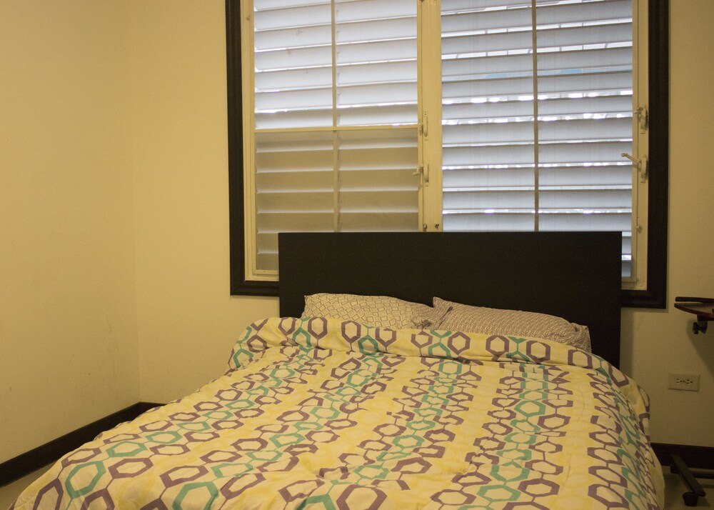 3 Bedroom Home in San Juan Hato Rey view 2