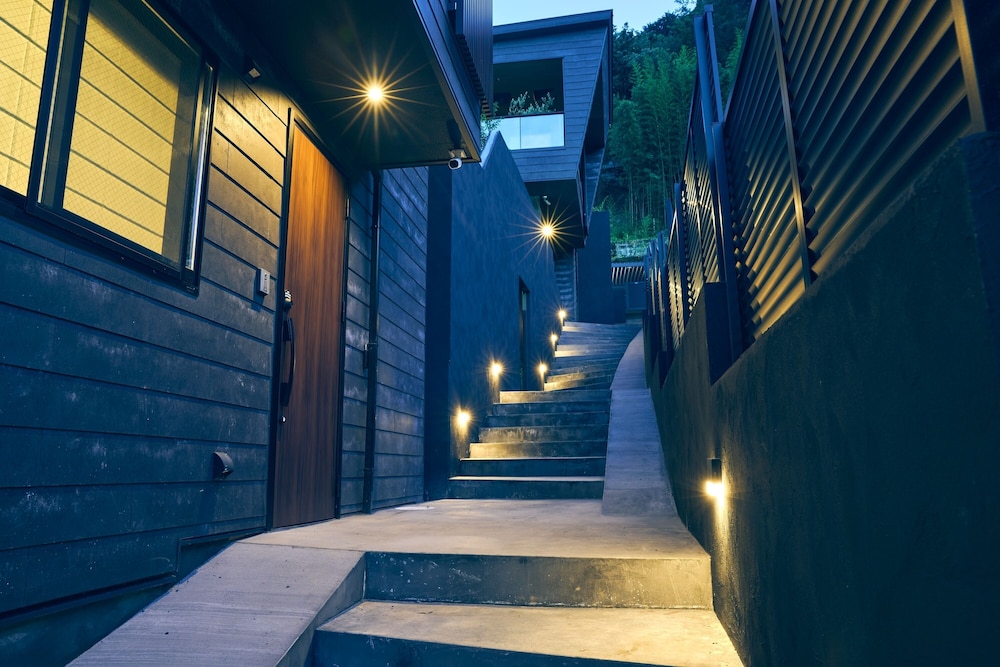LUX HAKONE YUMOTO view 2