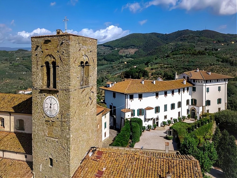 Luxury Retreat Montevettolini view 4