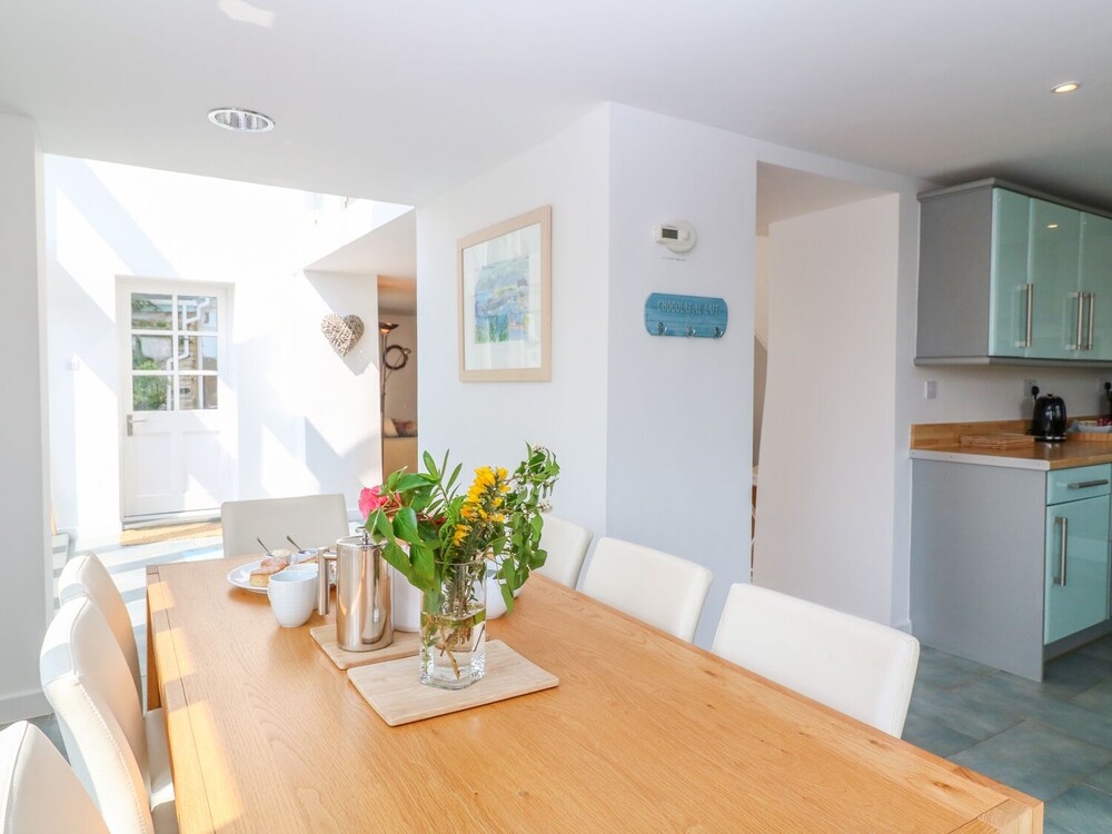 Helston Vacations - Scott's Cottage - Property Image 4