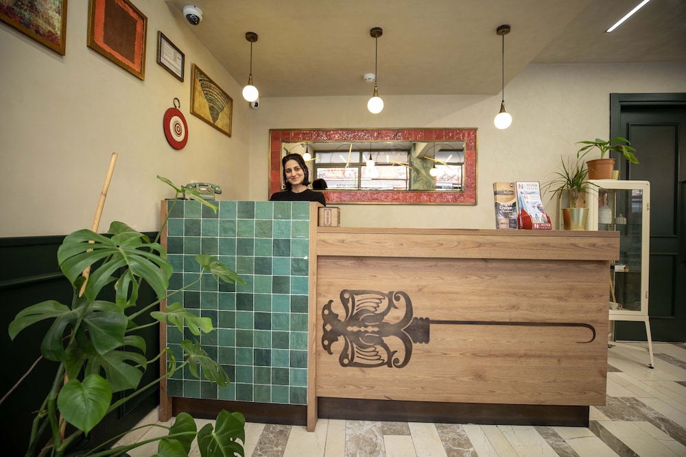 21 Rooms Hotel - Image 6