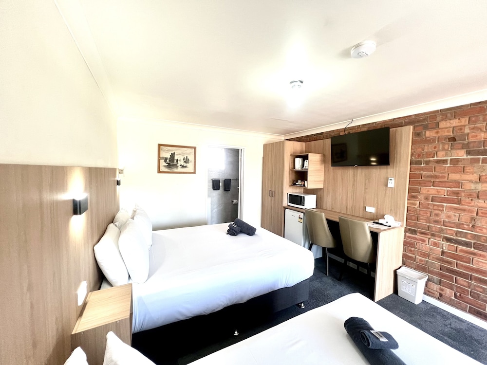 Adrian Motel