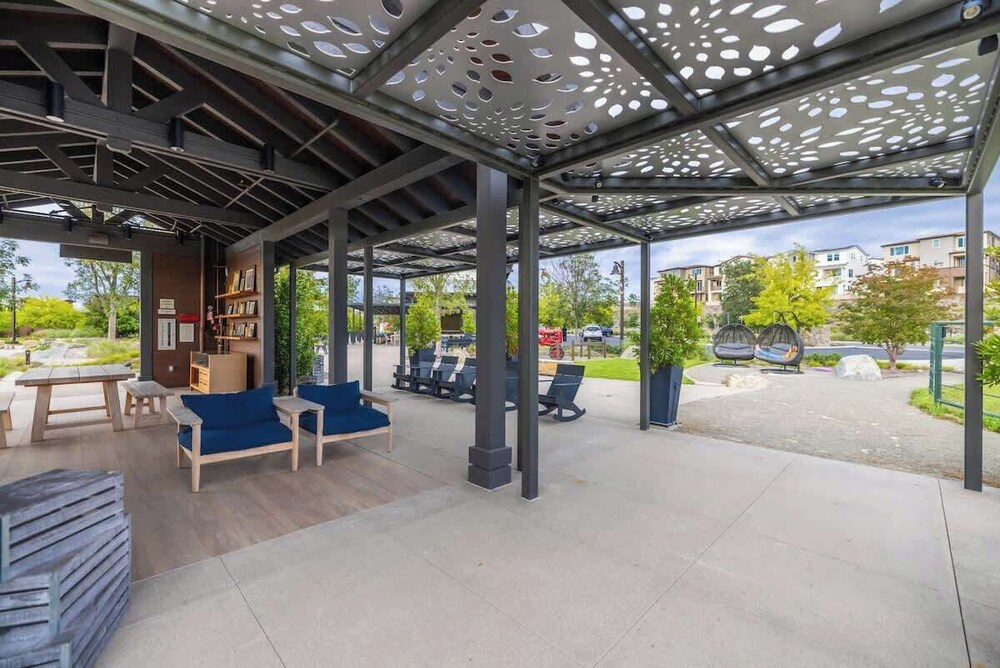 @ Marbella Lane - Curated 5BR in Upscale RMV Haven
