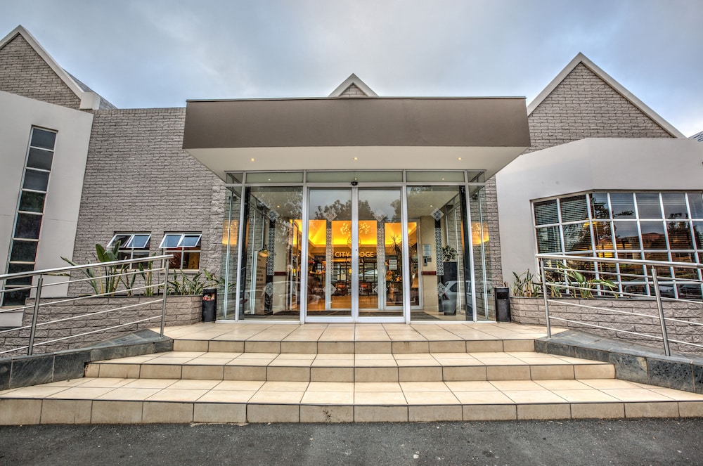 Hotel City Lodge Hotel Bryanston - Image 1