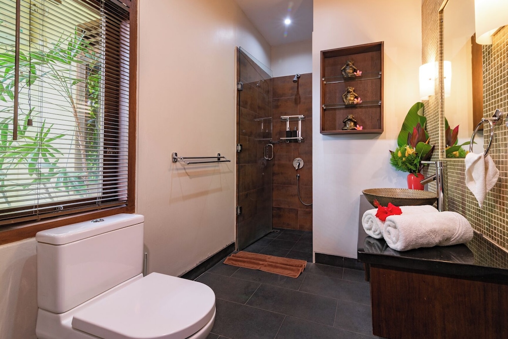 Alamanda Lovina Resort