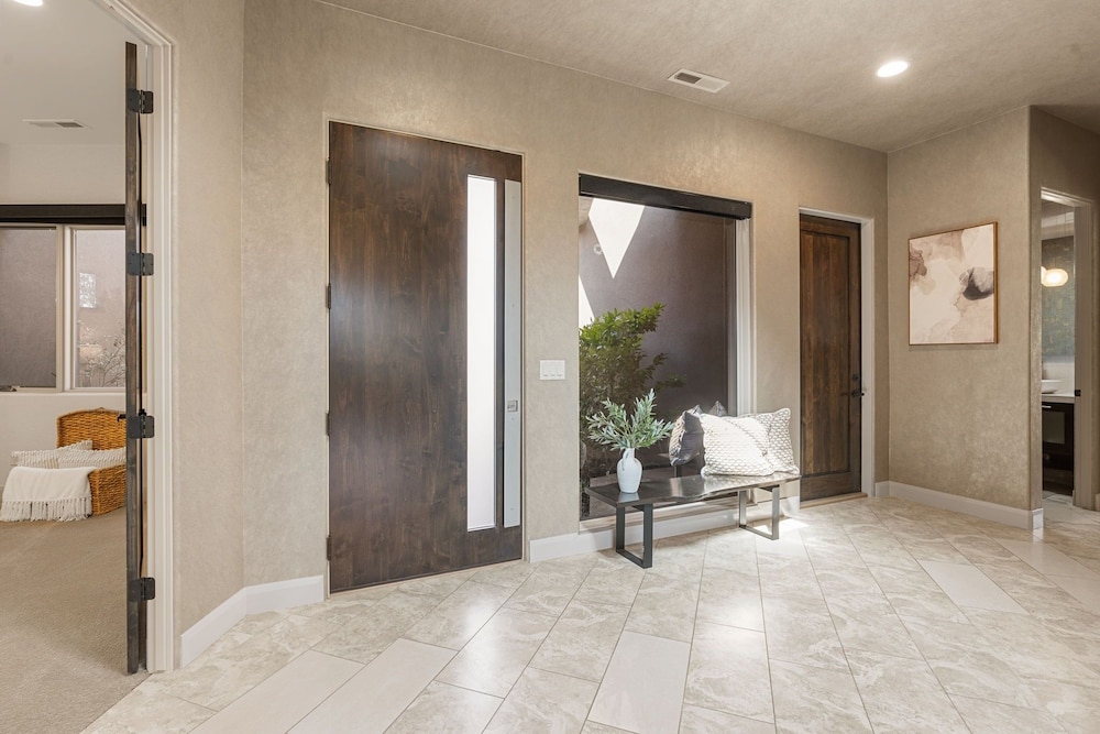 Escape To Entrada 4 Bedroom Home