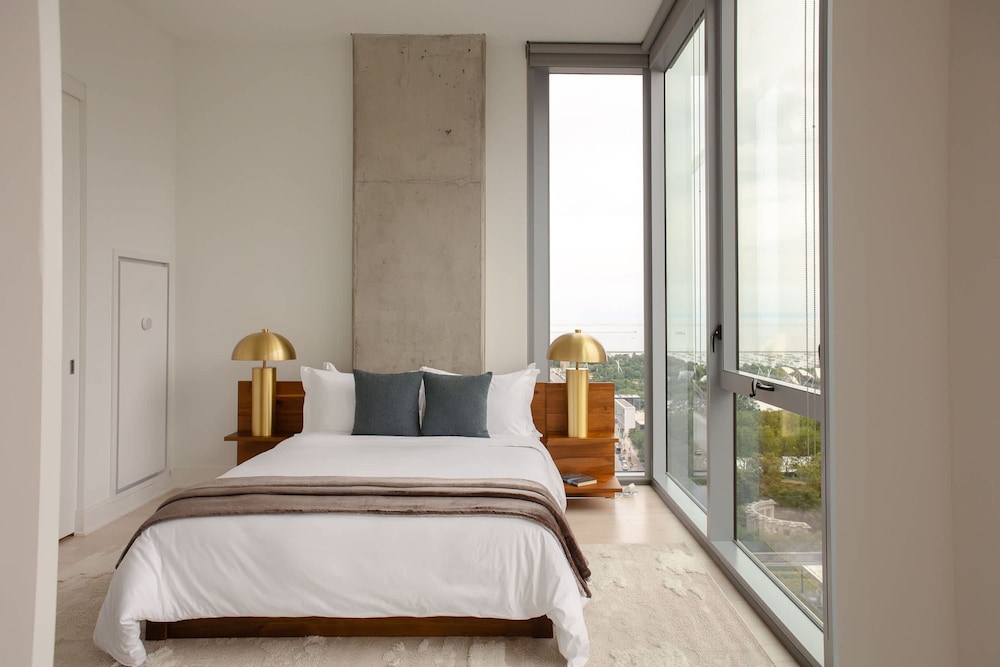 Luxury Downtown 4BR Exclusive Design PH