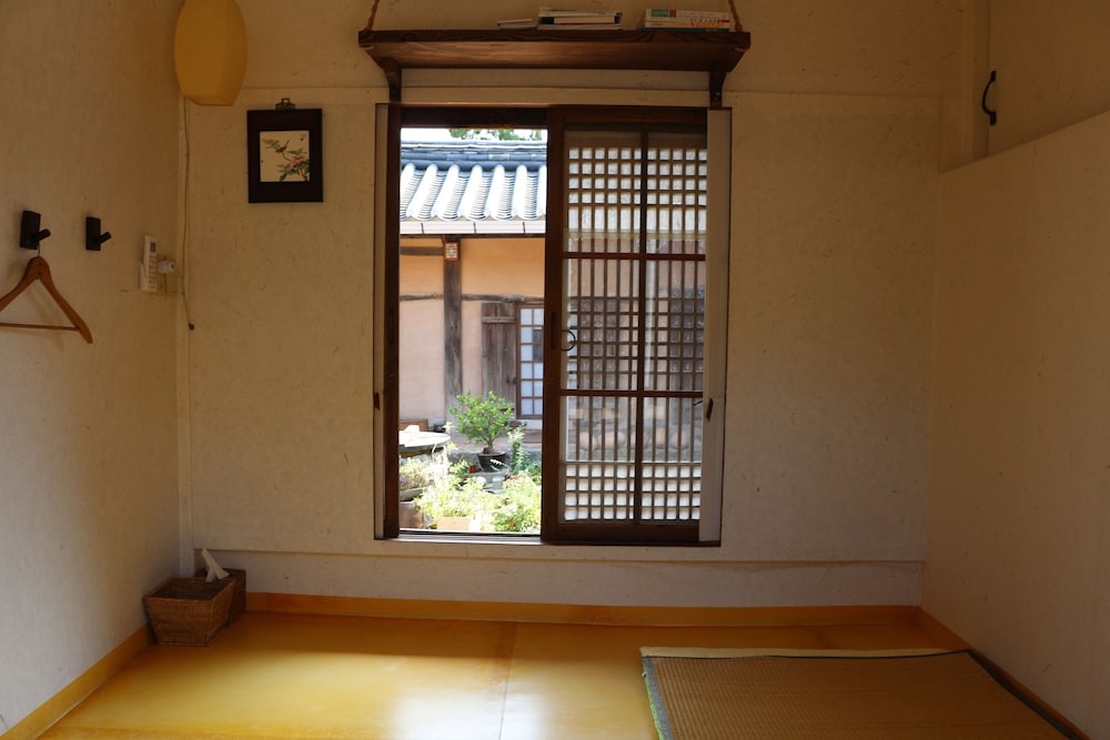 Gyeamgotaek