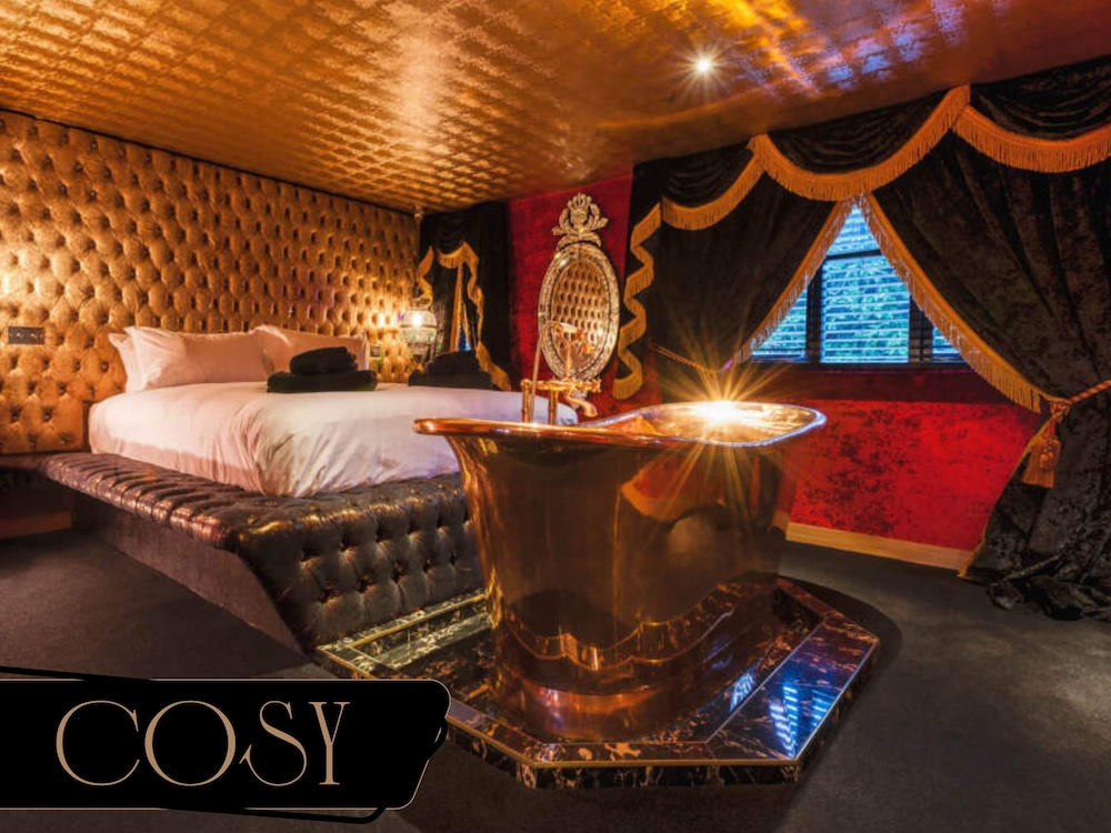 Oxford Vacations - Crazy Bear Hotel-Stadhampton - Property Image 32