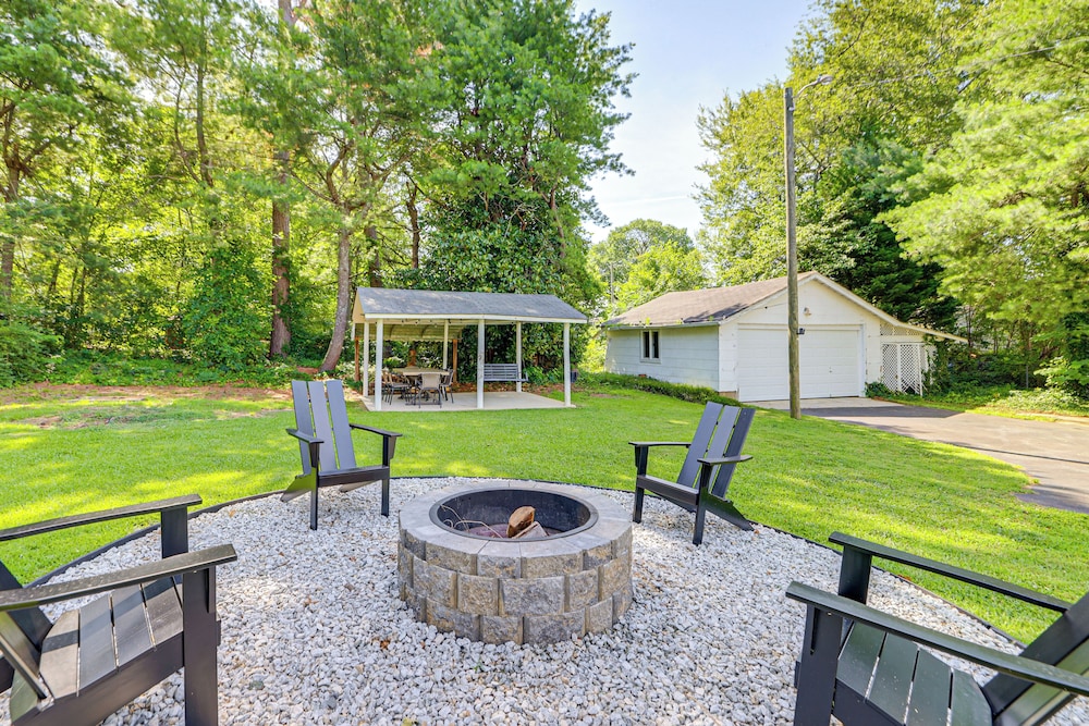 1 Mi to Downtown Greer: Family Home w/ Gazebo!