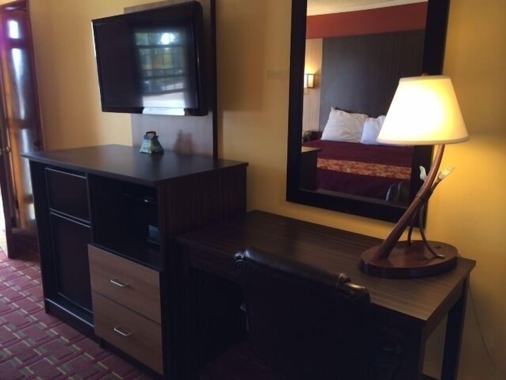 Budget Inn