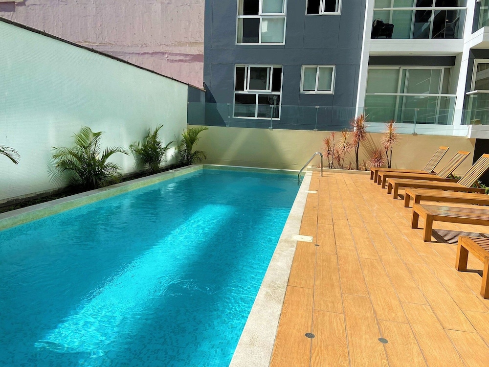 Redibuk - Luxury duplex 1BR Miraflores