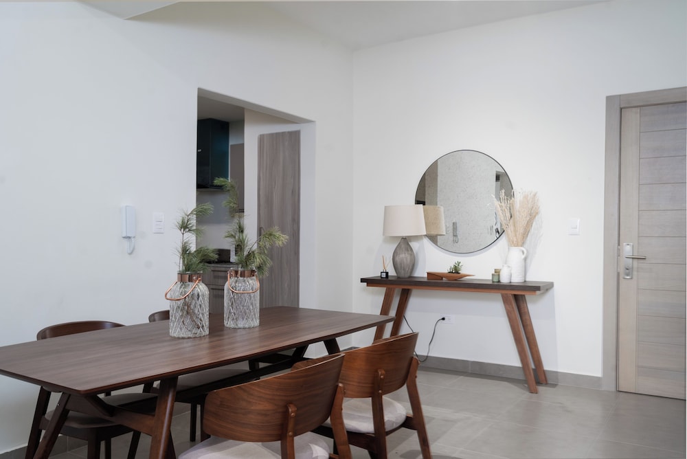 Escape to Santo Domingo 2-bedroom Oasis in the Heart of the City