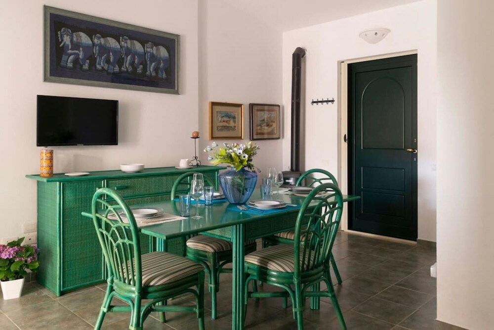 Welcomely - Casa Dadea Mare view 3