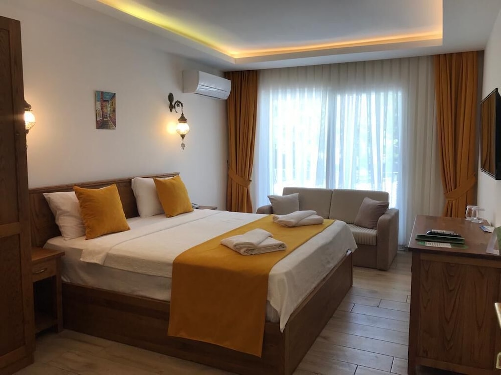 Infinity Ruby Hotel - Image 62