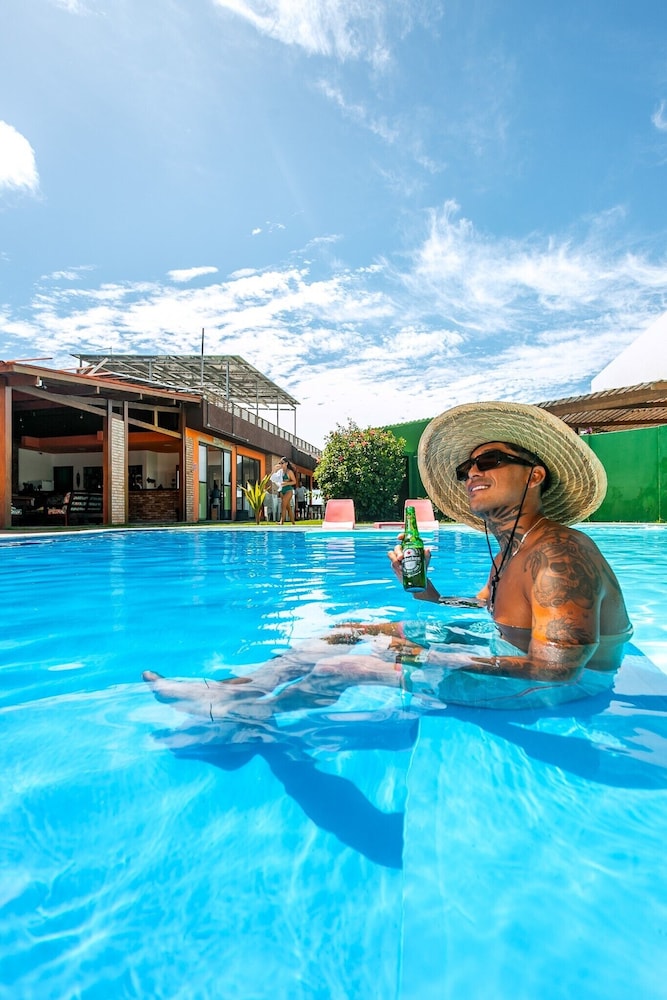 Un Paso Del Mar
