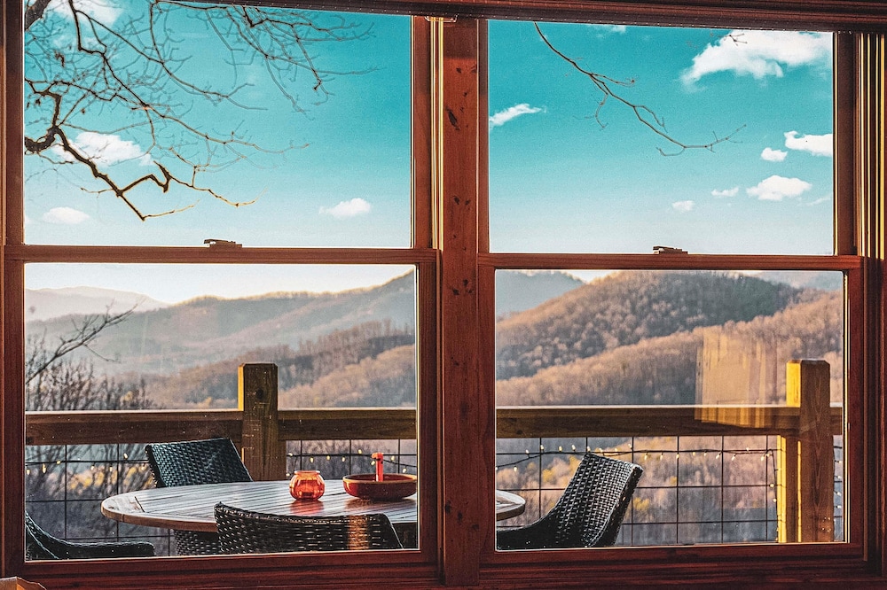 Sauna + Views: Private Franklin Cabin on 10 Acres