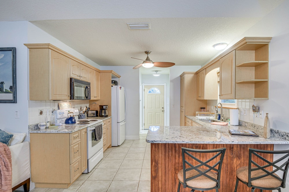 Palm Coast Vacation Rental < 1 Mi to the Beach!