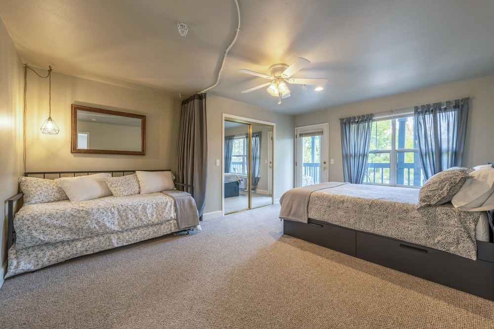 Hood River Vacation Rentals