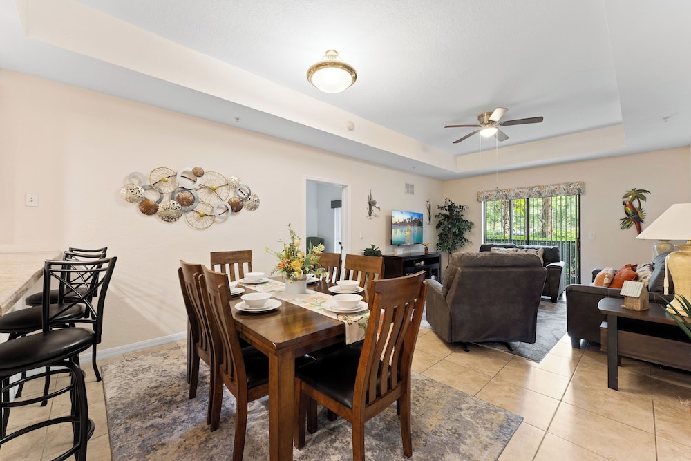 Cozy Cove Caribe Escape for 8!