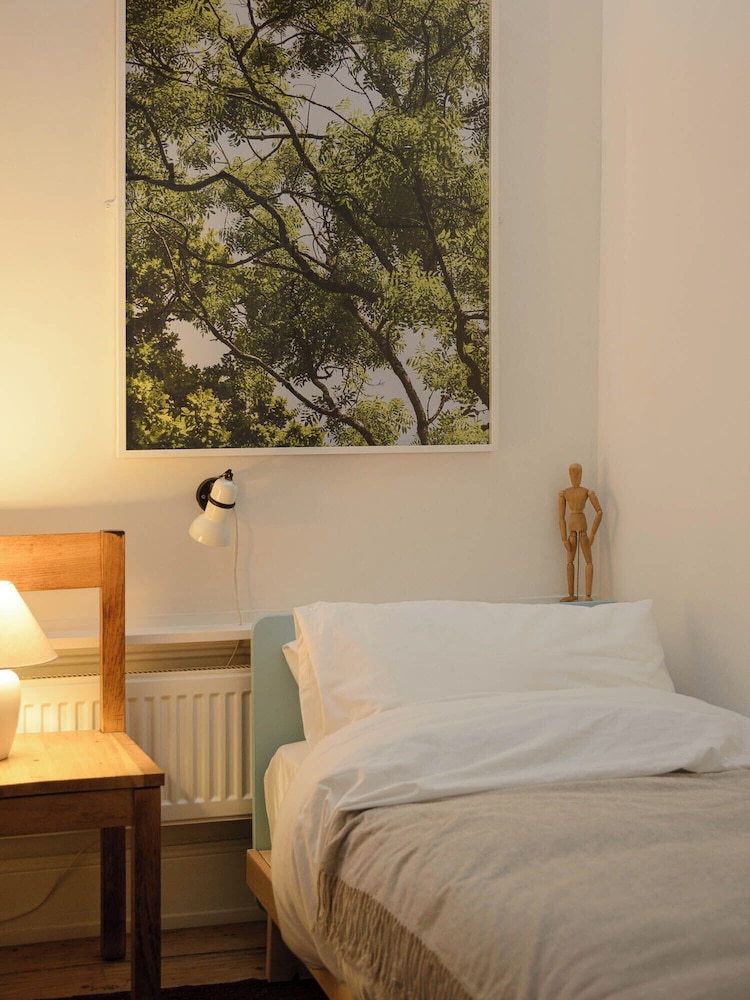 Beautiful 3 Bedroom Home in Bristol