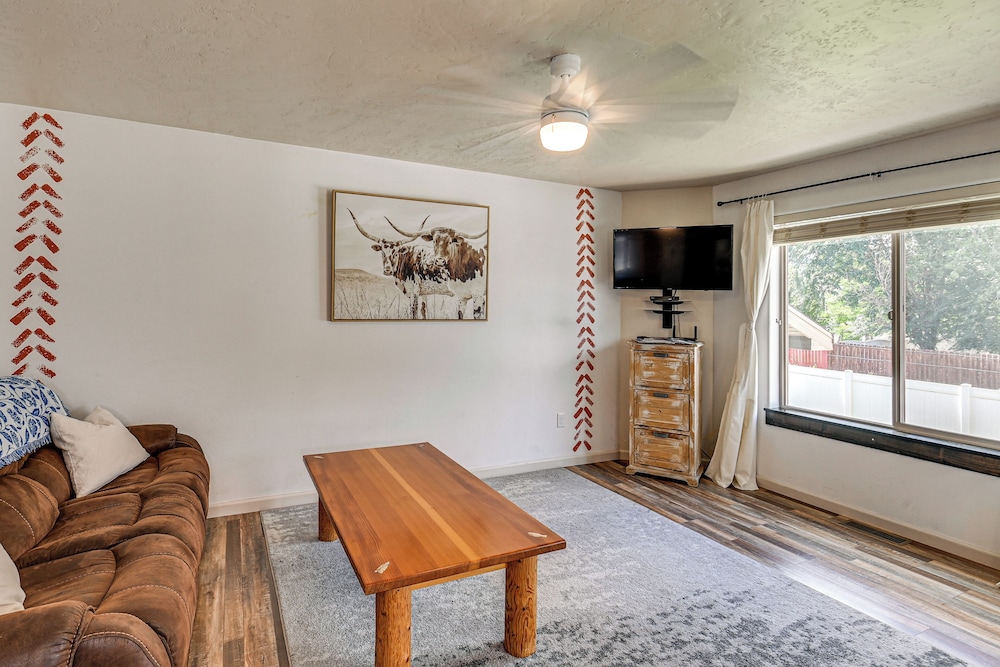Walk to Downtown: Family-friendly Cody Home!