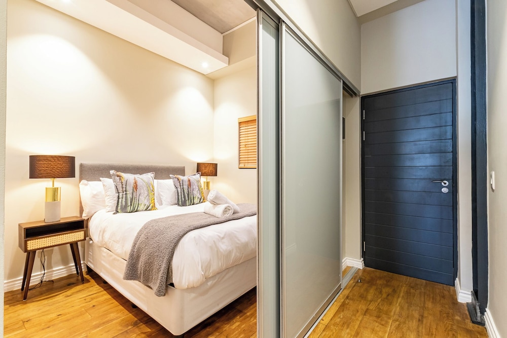 Docklands Deluxe Apartments by ITC Hospitality