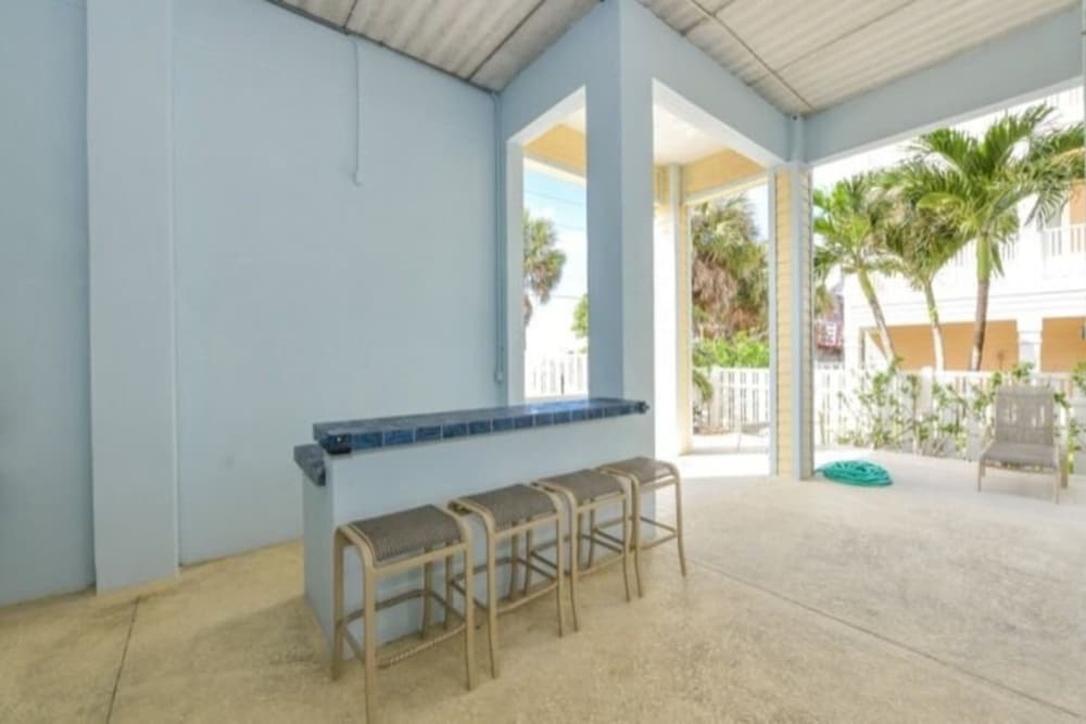102 6th St S- Upstairs 3 Bedroom Home by RedAwning view 5