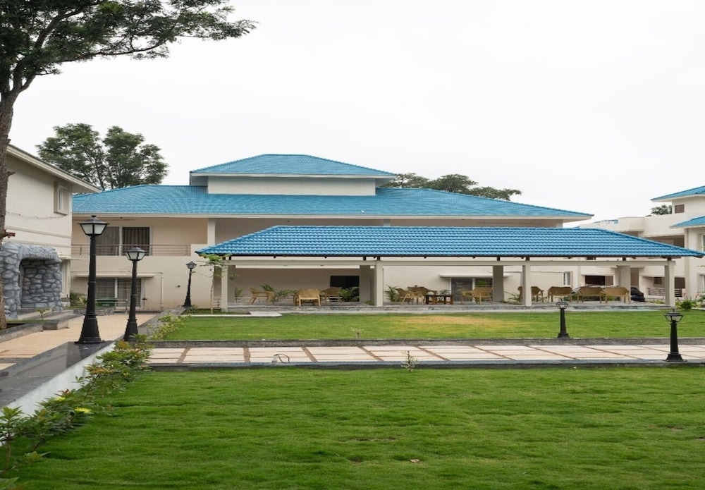 MSB Silver Spring Resort