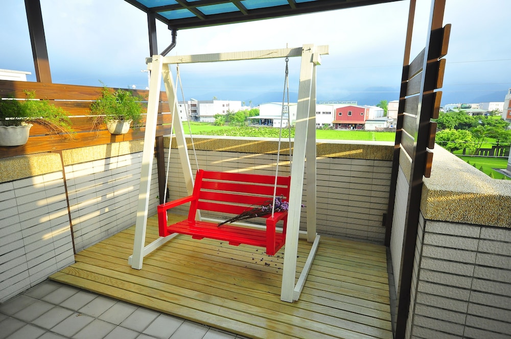 Happy Orange Homestay