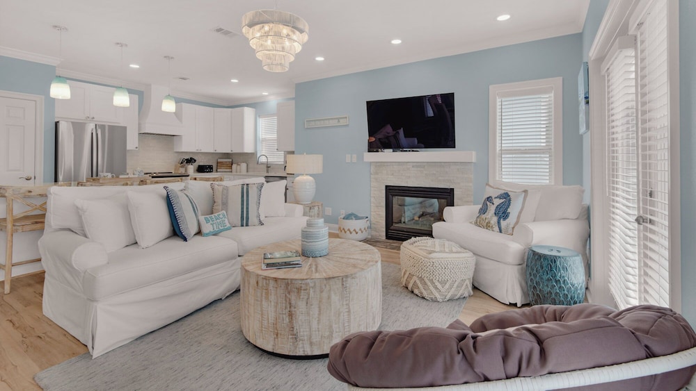 4BR Home w/ Private Pool, Game Room, Beach Access!