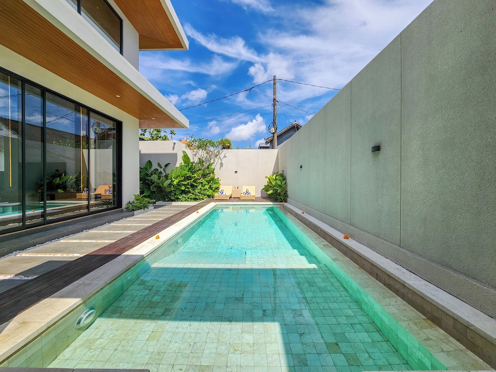 Casa Verano Jimbaran by Nagisa Bali
