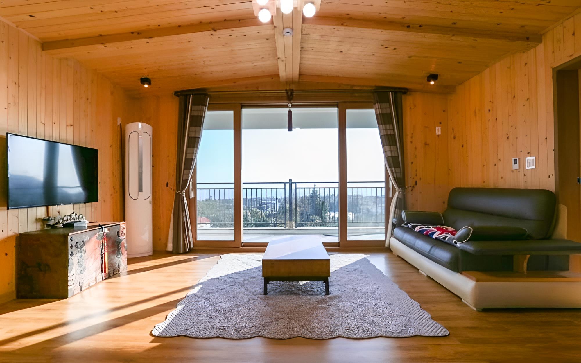 Seogwipo Jungmun Yechon Pension view 2