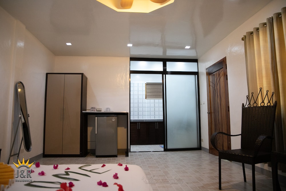 J&R Residence