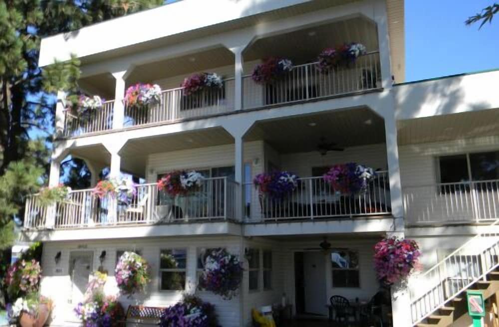 Beachside Motel