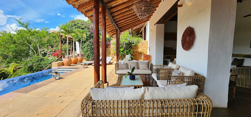 Casa Yahri