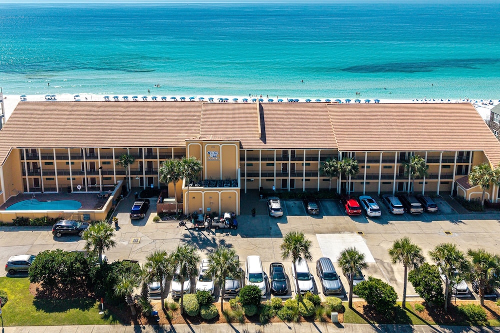 Coral Reef Club 36 3 Bedroom Condo