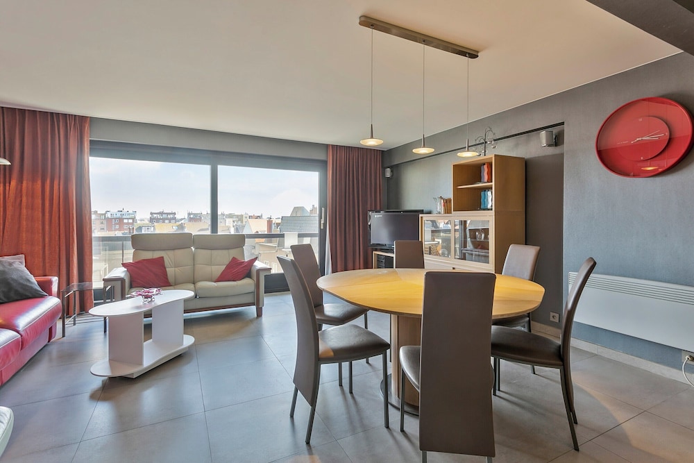 Apartment in Blankenberge Near Tennis Club