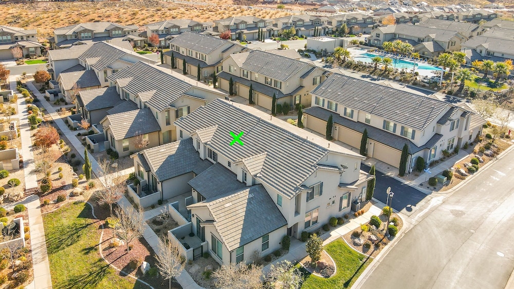 Sand Cove 3 Bedroom Townhouse
