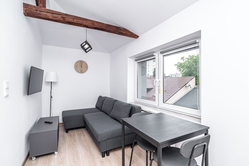 RentPlanet - Studio Olsza