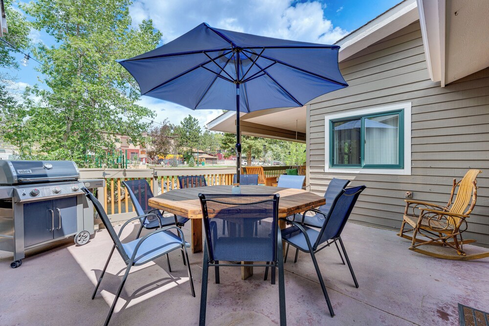 Private Hot Tub - Riverfront Cabin In Estes Park!