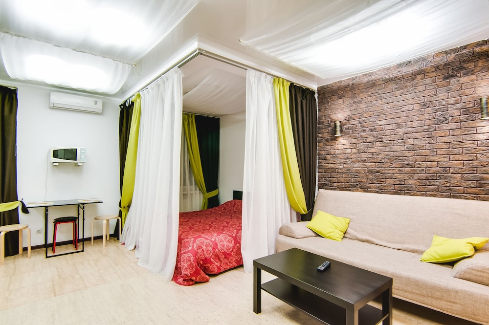 Aura Apartments