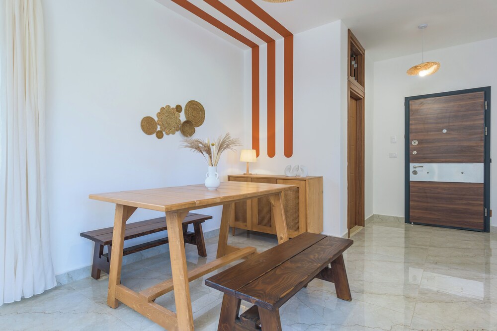 Glow Studios & Apartments in Batroun