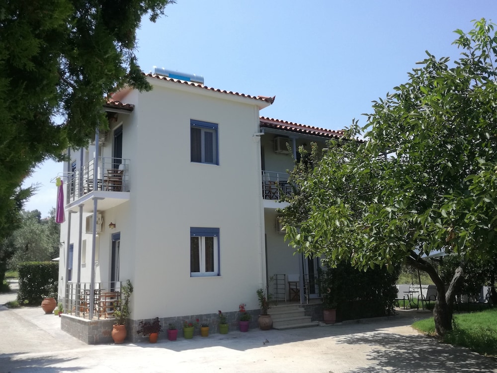 Rastoni Guest House Skopelos