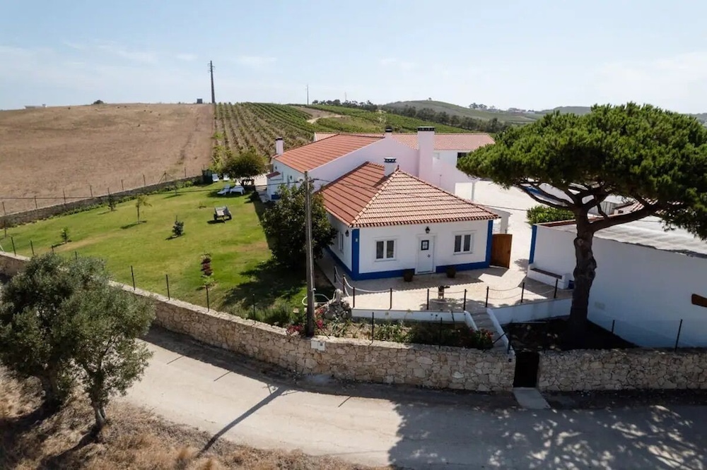 Countryside Charm Near Wedding Venue W/ Bbq Patio view 4