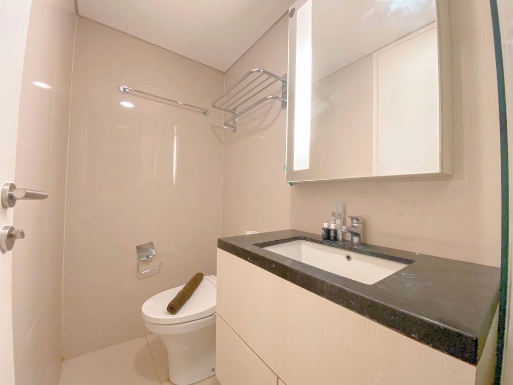 Strategic And Homey Studio At Marquis De Lafayette Apartment